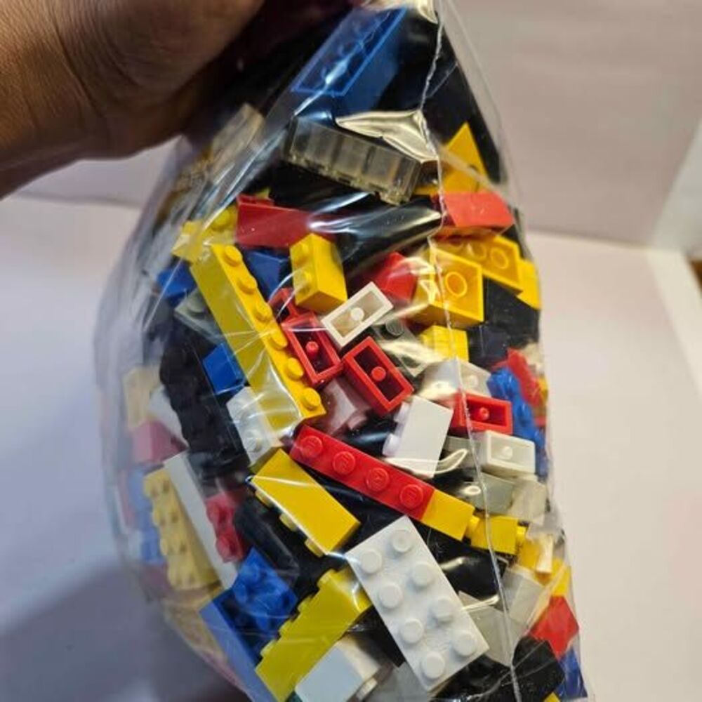 2.82 lbs Bulk LEGO Bricks - Picture 7 of 9